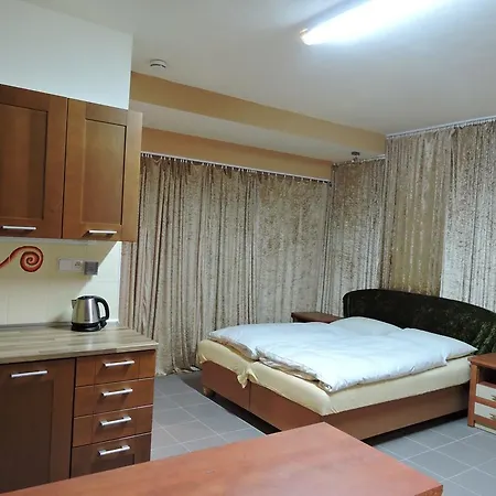Trebonsky Apartmanek Appartamento